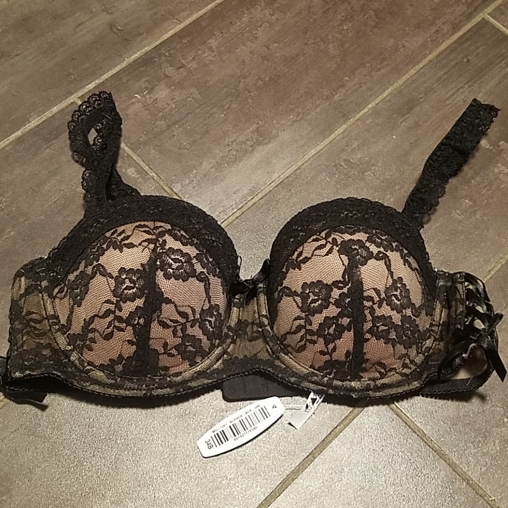 NWT black and tan lace bra